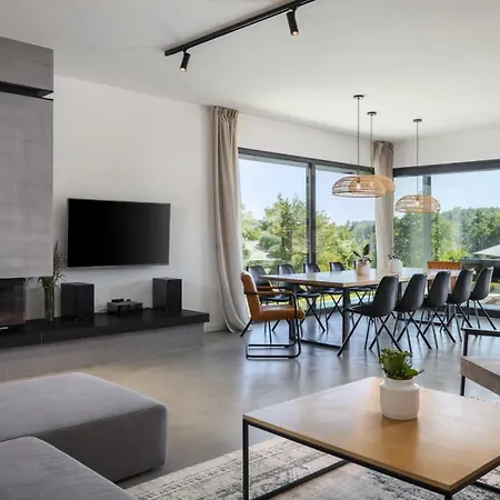 Ox By Guide Villa Pazin