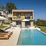 Vila Ox By Guide