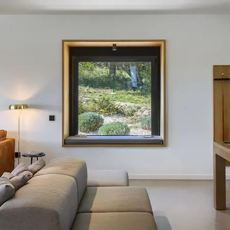 Ox By Guide * Brajkovici (Pazin)